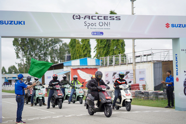 Suzuki e-Access Media Ride